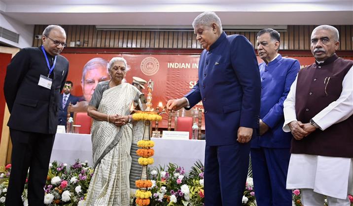 The Vice President of India, Shri Jagdeep Dhankhar lighting the lamp as a chief guest at IIT Kanpur, in Uttar Pradesh on December 01, 2024.