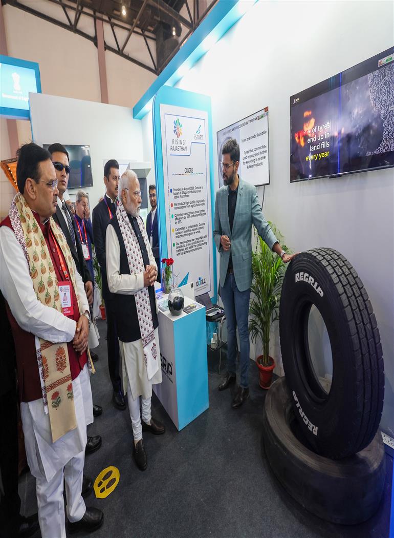 PM attends Exhibition of Rising Rajasthan Global Investment Summit 2024 in Jaipur, Rajasthan on December 09, 2024.