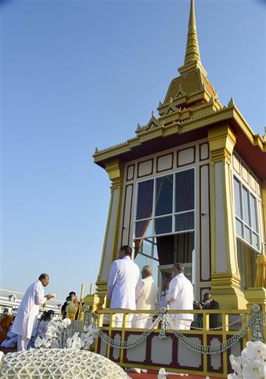 भगवान बुद्ध के पवित्र अवशेषों को 23 फरवरी, 2024 को बैंकॉक, थाईलैंड के रॉयल ग्राउंड सनम लुआंग में प्रतिष्ठापित किया गया। इस अवसर पर थाईलैंड के प्रधानमंत्री, श्रेथा थाविसिन, केंद्रीय सामाजिक न्याय और अधिकारिता मंत्री, वीरेंद्र कुमार और बिहार के राज्यपाल, श्री राजेन्द्र विश्वनाथ अर्लेकर भी मौजूद रहे।