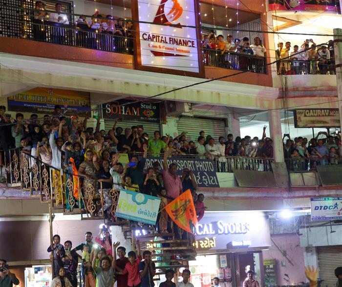 24 फरवरी, 2024 को गुजरात पहुंचने पर जामनगर के लोगों द्वारा प्रधानमंत्री श्री नरेन्द्र मोदी का भव्य स्वागत किया गया।