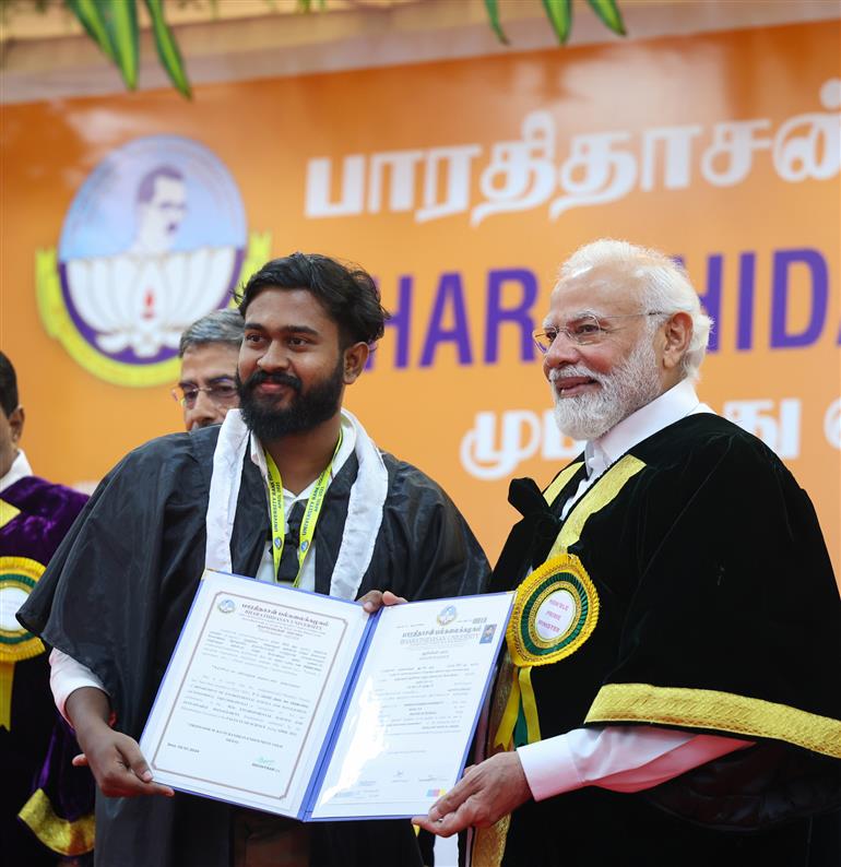 PM attends 38th Convocation Ceremony of Bharathidasan University at Tiruchirappalli, in Tamil Nadu on January 02, 2024.