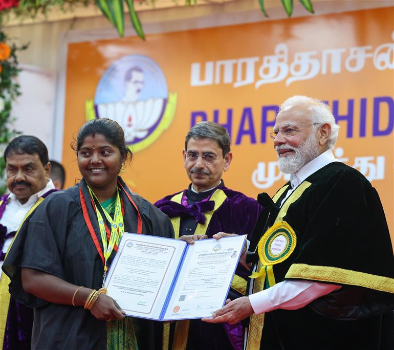 PM attends 38th Convocation Ceremony of Bharathidasan University at Tiruchirappalli, in Tamil Nadu on January 02, 2024.