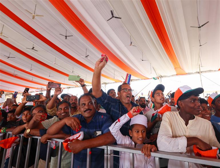 PM receives warm welcome by people at Kavaratti, in Lakshadweep on January 03, 2024.