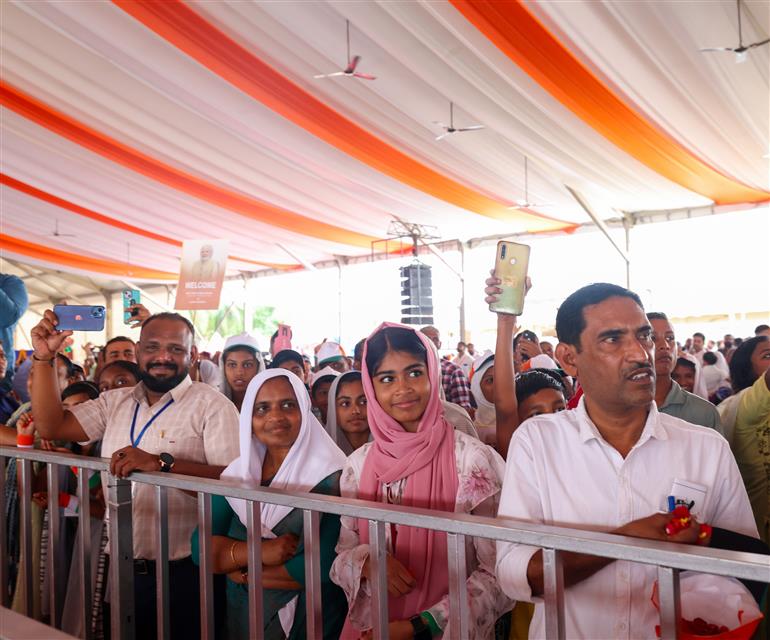 PM receives warm welcome by people at Kavaratti, in Lakshadweep on January 03, 2024.