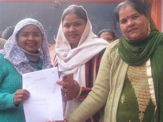 भारत संकल्प यात्रा कार्यक्रम के दौरान 08 जनवरी, 2024 को दक्षिणी दिल्ली में  मुद्रा ऋण और पोषण किट वितरित किए गए।