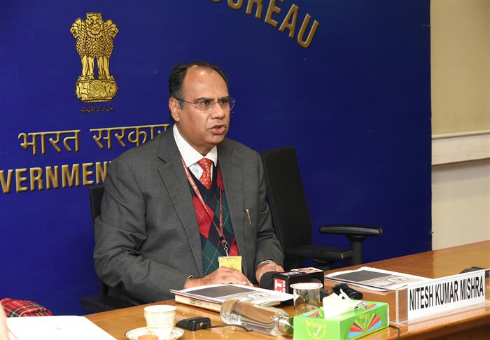 युवा मामले विभाग के संयुक्त सचिव श्री नितेश कुमार मिश्रा ने 10 जनवरी, 2024 को नई दिल्ली में आगामी देशव्यापी 'राष्ट्रीय युवा महोत्सव' और 'राष्ट्रीय युवा दिवस' समारोह के बारे में मीडिया से बातचीत की।