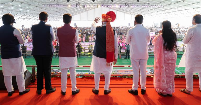 प्रधानमंत्री श्री नरेन्द्र मोदी ने 12 जनवरी, 2024 को महाराष्ट्र के नासिक में 27वें राष्ट्रीय युवा महोत्सव में शिरकत की।