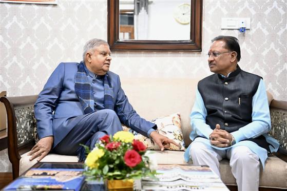 The Chief Minister of Chhattisgarh, Shri Vishnu Deo Sai paying a courtesy visit to the Vice President and Chairman, Rajya Sabha, Shri Jagdeep Dhankhar at Raj Bhavan, Raipur, in Chhattisgarh on January 20, 2024.