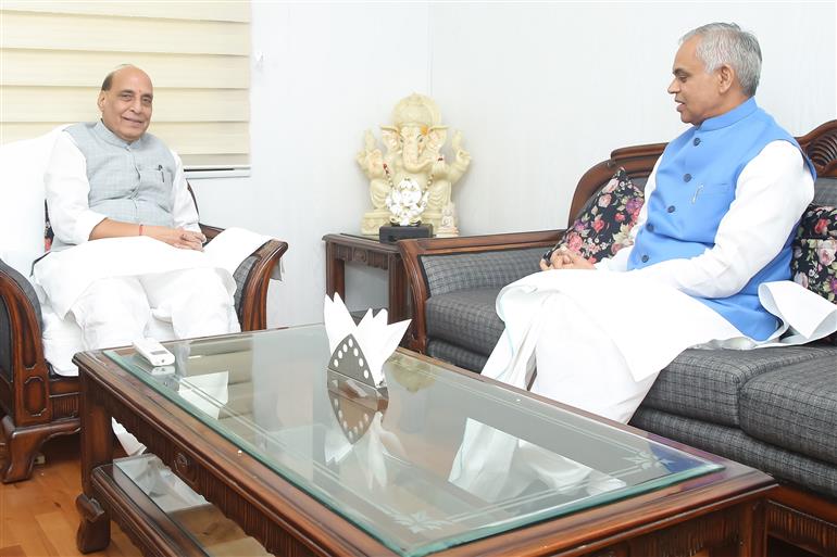 Governor of Gujarat, Shri Acharya Devvrat calling on the Union Minister of Defence, Shri Rajnath Singh, in New Delhi on July 01, 2024. 