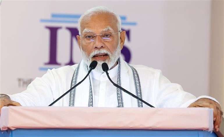 प्रधानमंत्री श्री नरेन्द्र मोदी 13 जुलाई, 2024 को मुंबई, महाराष्ट्र में इंडियन न्यूजपेपर सोसाइटी (आईएनएस) टावर्स का उद्घाटन करने के अवसर पर संबोधित करते हुए।