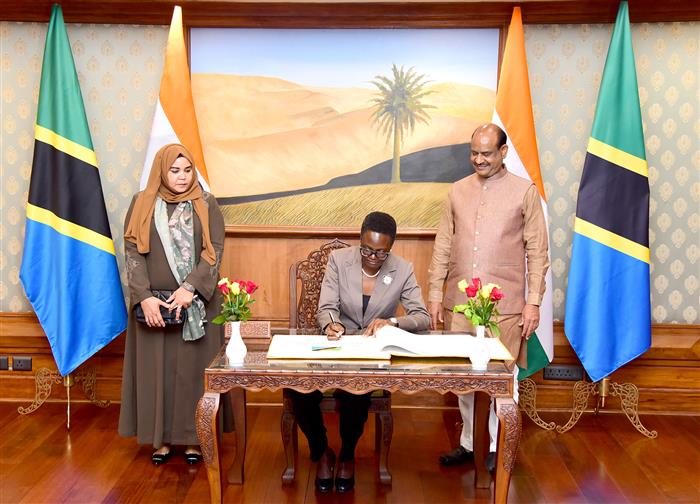 The President of the Inter-Parliamentary Union (IPU) and Speaker of the National Assembly of the Republic of Tanzania, Dr. Tulia Ackson signing the visitor’s book in presence of the Speaker of Lok Sabha, Shri Om Birla, in New Delhi on July 23, 2024.