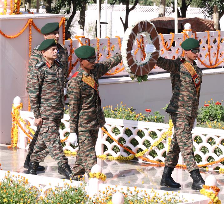 The Chief of the Army Staff General Upendra Dwivedi laying a wreath on the occasion of 25th anniversary of India’s victory in the Kargil war at the National War Memorial, in New Delhi on July 26, 2024.