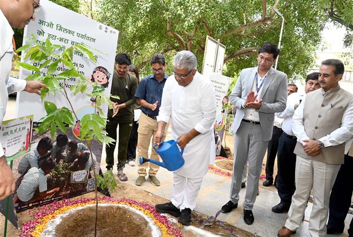 The Union Minister of Environment, Forest and Climate Change, Shri Bhupender Yadav planting a sapling in the premises of Dogra Hall under under the “Ek Ped Maa Ke Naam” special campaign on the sidelines of Ideas4LiFE – “Lifestyle for Environment” launch event at Dogra Hall (IIT Delhi), in New Delhi on July 29, 2024.