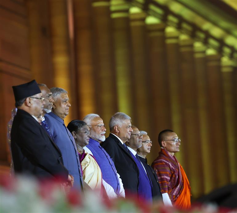 The President, Smt Droupadi Murmu, the Vice President, Shri Jagdeep Dhankhar, PM and other dignitaries after the Swearing-in Ceremony at Rashtrapati Bhavan, in New Delhi on June 09, 2024.