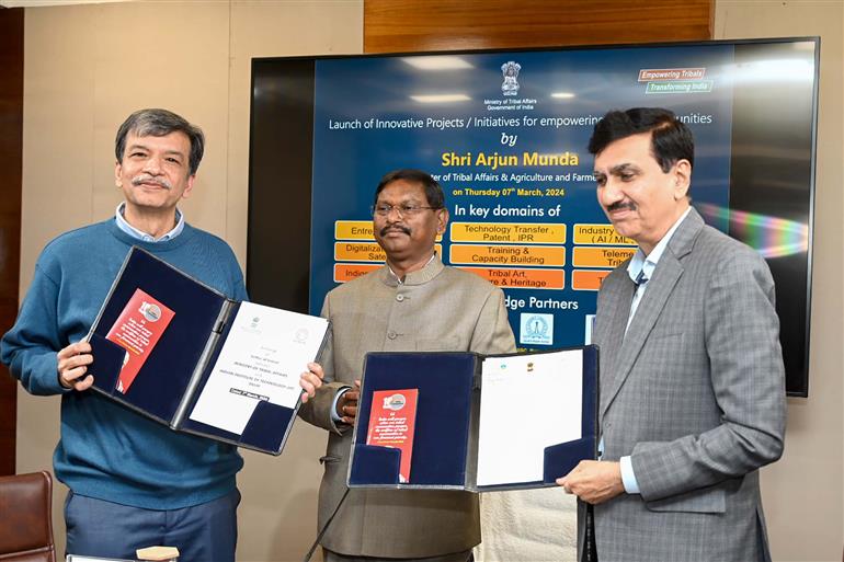 07 मार्च, 2024 को नई दिल्ली में कृषि क्षेत्र की चार प्रमुख पहलों के उद्घाटन अवसर पर केंद्रीय जनजातीय मामले और कृषि एवं किसान कल्याण मंत्री श्री अर्जुन मुंडा।