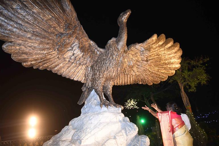 The President of India, Smt Droupadi Murmu visited Kuber Teela and offered Pooja, she also paying obeisance to the statue of the celestial bird Jatayu at Ayodhya, in Uttar Pradesh on May 01, 2024.