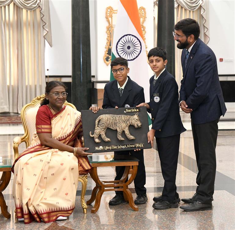 The President of India, Smt Droupadi Murmu meets Children from various schools and organisations on the occasion of Children’s Day at Rashtrapati Bhavan Cultural Centre, in New Delhi on November 14, 2024.