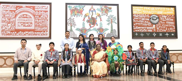 The President of India, Smt Droupadi Murmu meets Children from various schools and organisations on the occasion of Children’s Day at Rashtrapati Bhavan Cultural Centre, in New Delhi on November 14, 2024.