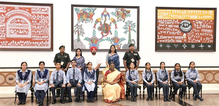 The President of India, Smt Droupadi Murmu meets Children from various schools and organisations on the occasion of Children’s Day at Rashtrapati Bhavan Cultural Centre, in New Delhi on November 14, 2024.
