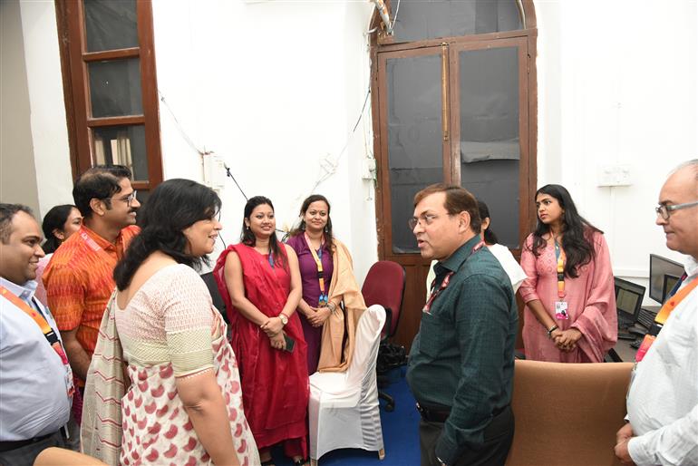 Pr. DG, PIB, Shri Dhirendra Ojha and DG West, PIB, Smt. Smita Vats Sharma interacting with PIB Officials & Team Members at 55th International Film Festival of India (IFFI), in Goa on November 20, 2024.