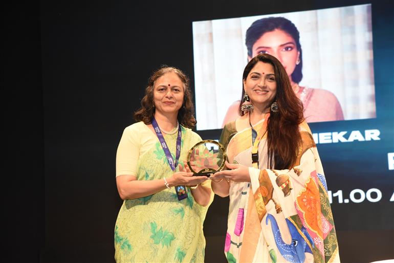 Felicitation of Smt Kushboo Sundar at 55th IFFI, in Goa on November 22, 2024. 
