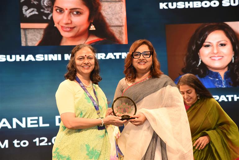 Felicitation of Smt Vani Tripathi Tikoo at 55th IFFI, in Goa on November 22, 2024. 