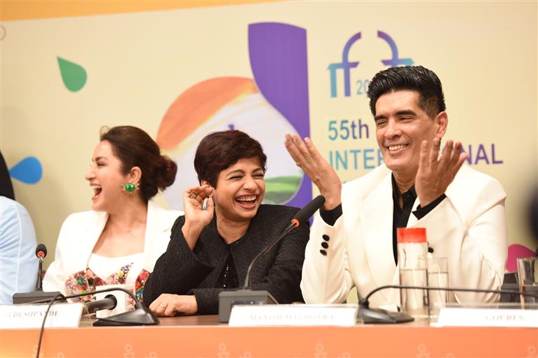 Shri Manish Malhotra, Producer of ‘Saali Mohabbat’ addressing with the Media at 55th IFFI, in Goa on November 22, 2024.