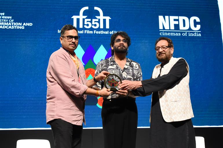 The Secretary, Shri Sanjay Jaju, Ministry of Information & Broadcasting and Festival Director Shri Shekhar Kapur felicitates Shri Nagarjuna Akkineni at 55th IFFI, in Goa on November 22, 2024.