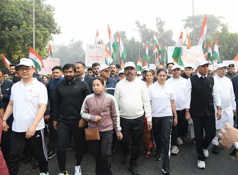 The Union Minister for Youth Affairs and Sports & Labour and Employment, Shri Mansukh Mandaviya, the Union Minister for Education, Shri Dharmendra Pradhan, the Union Minister of Culture and Tourism, Shri Gajendra Singh Shekhawat, the Union Minister for Commerce and Industry, Shri Piyush Goyal, the Union Minister of Parliamentary Affairs and Minority Affairs, Shri Kiren Rijiju, the Minister of State (Independent Charge) for Ministry of Law and Justice & Parliamentary Affairs, Shri Arjun Ram Meghwal and other dignitaries participate in “Hamara Samvidhan Hamara Swabhiman” Padyatra, in New Delhi on November 25, 2024.