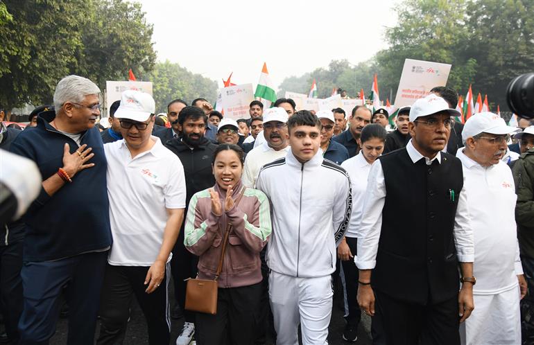The Union Minister for Youth Affairs and Sports & Labour and Employment, Shri Mansukh Mandaviya, the Union Minister for Education, Shri Dharmendra Pradhan, the Union Minister of Culture and Tourism, Shri Gajendra Singh Shekhawat, the Union Minister for Commerce and Industry, Shri Piyush Goyal, the Union Minister of Parliamentary Affairs and Minority Affairs, Shri Kiren Rijiju, the Minister of State (Independent Charge) for Ministry of Law and Justice & Parliamentary Affairs, Shri Arjun Ram Meghwal and other dignitaries participate in “Hamara Samvidhan Hamara Swabhiman” Padyatra, in New Delhi on November 25, 2024.