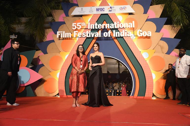  Leading Actress Kriti Sanon attended the Red Carpet at 55th IFFI, in Goa on November 25, 2024. 