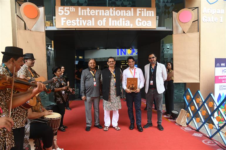 Satish Pande (Director), Anuj Dayal (Producer/ Principal Executive Director of DMRC), Mohinder Yadav (DMRC), Sandeep Agarwal (Executive Producer) from the movie ‘Pillars of Progress: The Epic Story of Delhi Metro’ walked the Red Carpet at 55th IFFI, in Goa on November 26, 2024.