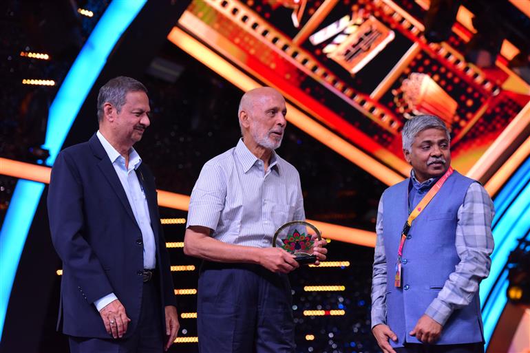 Felicitation of Technical Partner at 55th IFFI Closing Ceremony, in Goa on November 28, 2024. 