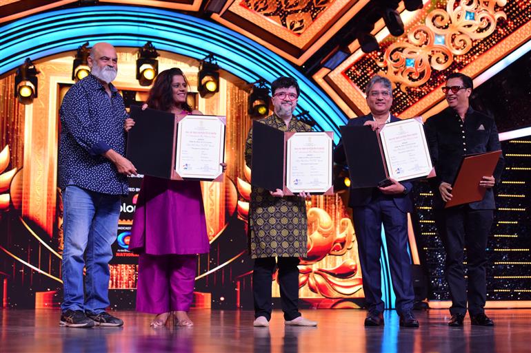 Best web series OTT Award goes to ‘Lampan’ directed by Nipun Dharmadhikari at 55th IFFI Closing Ceremony, in Goa on November 28, 2024.