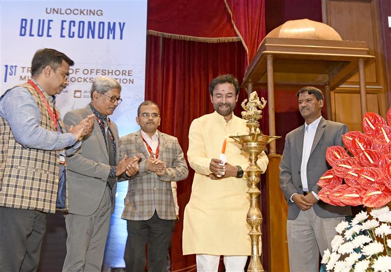 The Union Minister for Coal and Mines, Shri G. Kishan Reddy lighting the lamp during the Launch event of First Tranche of Offshore Mineral Blocks Auction at Convention Hall of The Ashok Hotel, in New Delhi on November 28, 2024.