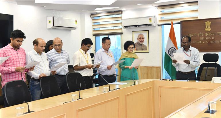 Glimpses of the Blood Donation Pledge at National Media Centre, in New Delhi on October 01, 2024.