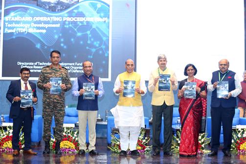 The Union Minister for Defence, Shri Rajnath Singh launches Dare to Dream 5.0 Innovation Contest, in New Delhi on October 18, 2024.