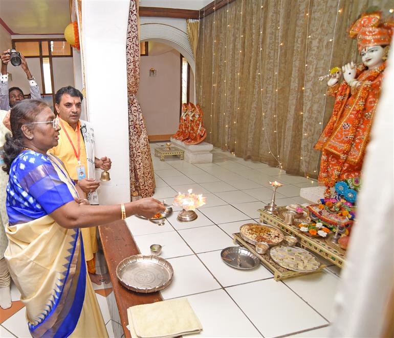 The President of India, Smt. Droupadi Murmu visited Shree Radha Krishna Mandir, in Malawi on October 19, 2024.