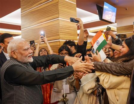 प्रधानमंत्री श्री नरेन्द्र मोदी का 22 अक्टूबर, 2024 को रूस के कज़ान में भारतीय समुदाय ने उत्साहपूर्वक स्वागत किया।:Prime Minister