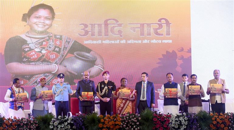 The President of India, Smt Droupadi Murmu attends the tribal society programme at Purkhauti Muktangan, Naya Raipur, in Chhattisgarh on October 25, 2024.