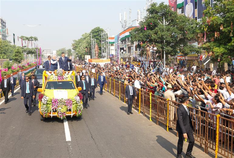 PM along with the Prime Minister of Spain, Mr. Pedro Sanchez receive warm welcome by people during their roadshow at Vadodara, in Gujarat on October 28, 2024.