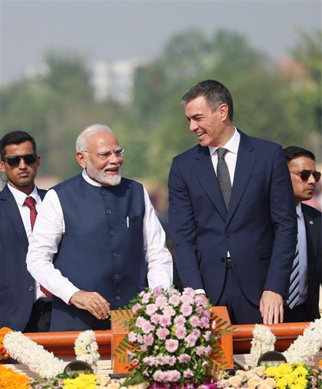 PM along with the Prime Minister of Spain, Mr. Pedro Sanchez receive warm welcome by people during their roadshow at Vadodara, in Gujarat on October 28, 2024.