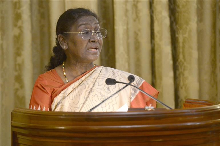 The President of India, Smt Droupadi Murmu addressing the Probationers of Indian Trade Service and Indian Cost Accounts Service at Rashtrapati Bhavan, in New Delhi on October 29, 2024.