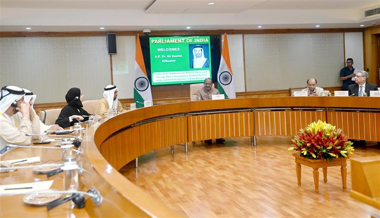 महामहिम डॉ. अली राशिद अल नूमी के नेतृत्व में संयुक्त अरब अमीरात के एक संसदीय प्रतिनिधिमंडल ने 05 सितंबर, 2024 को नई दिल्ली में लोक सभा अध्यक्ष श्री ओम बिरला से मुलाकात की।