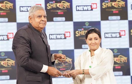 The Vice President of India, Shri Jagdeep Dhankhar felicitating Women Achievers, Ms. Avani Lekhara, Paralympian, Ms. Nouf Marwaai, President, Saudi Yoga Committee and Ms. Usha Uthup, Singer, at ‘News18 SheShakti 2024’ in New Delhi on September 16, 2024.