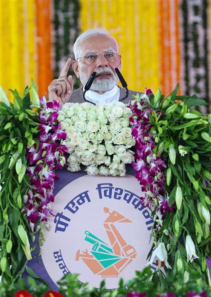 PM addressing at the foundation stone laying of various projects at Wardha, in Maharashtra on September 20, 2024. 