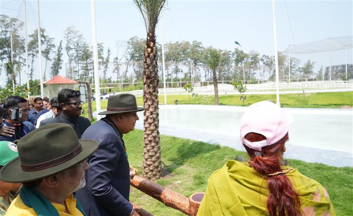 उपराष्ट्रपति श्री जगदीप धनखड़ ने 20 सितंबर, 2024 को दमन के जामपोर में एवियरी का उद्घाटन किया।