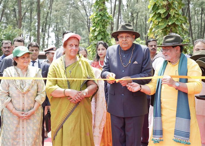 उपराष्ट्रपति श्री जगदीप धनखड़ ने 20 सितंबर, 2024 को दमन के जामपोर में एवियरी का उद्घाटन किया।