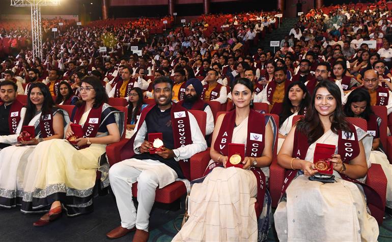 Gathering at the 10th convocation of Atal Bihari Vajpayee Institute of Medical Sciences and Dr Ram Manohar Lohia Hospital at Bharat Mandapam, in New Delhi on September 30, 2024. The President of India, Smt Droupadi Murmu addressing on the occasion.