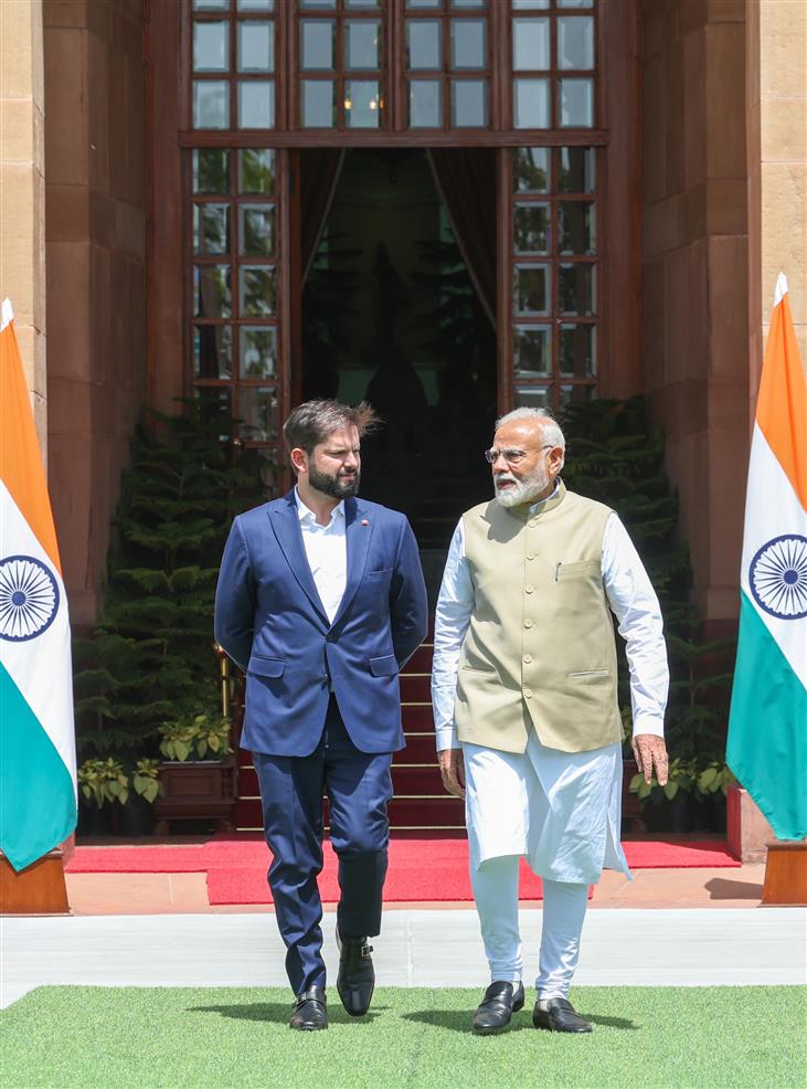 PM meets the President of the Republic of Chile, Mr. Gabriel Boric Font at Hyderabad House, in New Delhi on April 01, 2025.